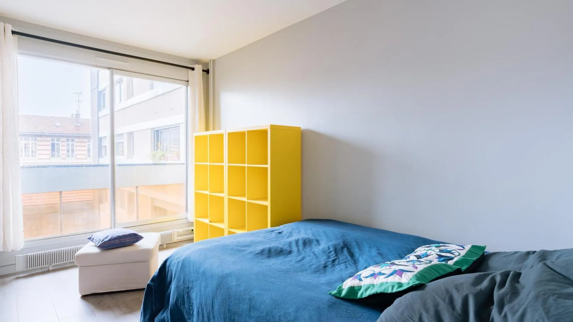 Exuberant 1Bd Apartment Near Canal Saint-Martin! Paris France