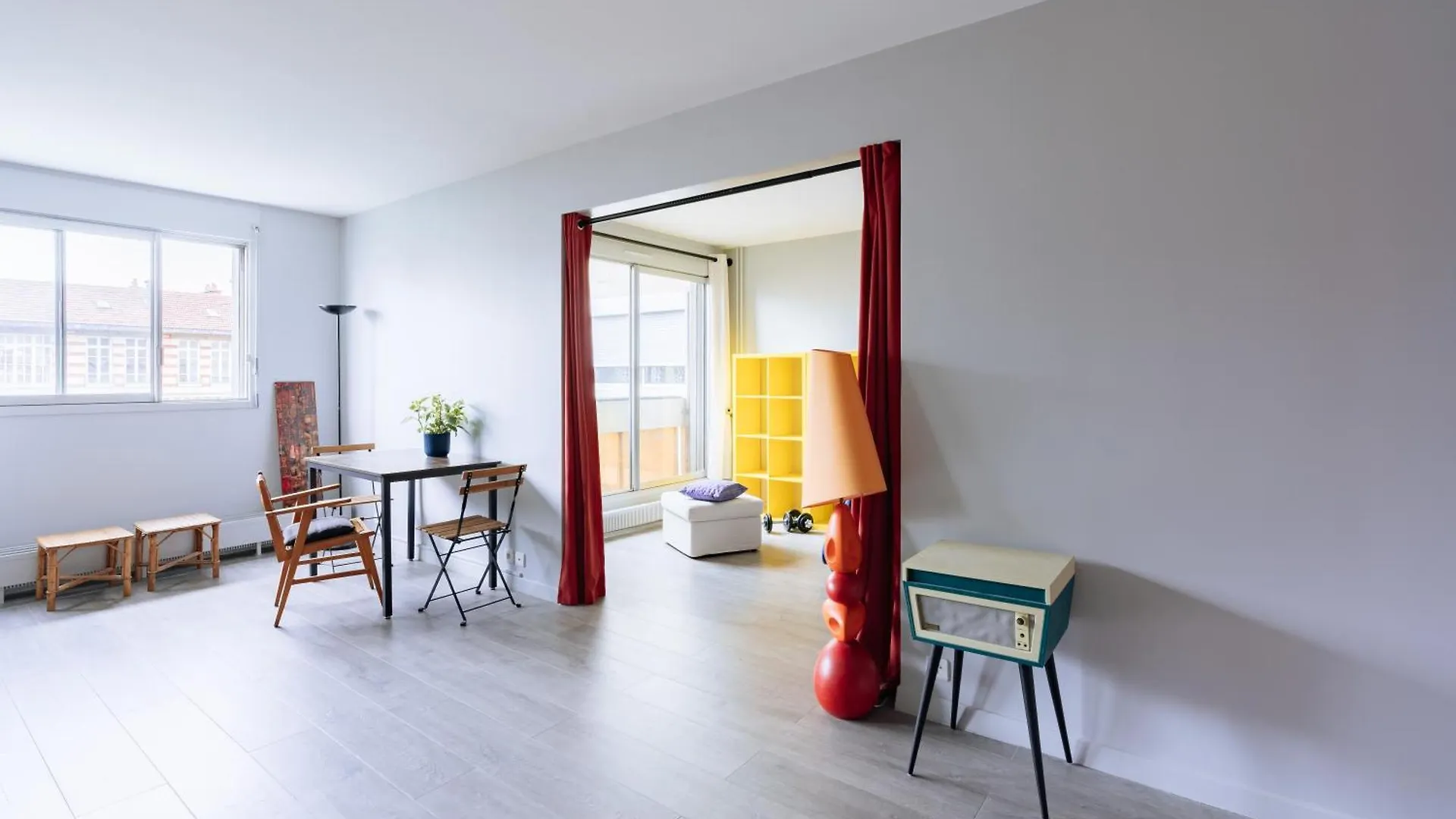 Exuberant 1Bd Apartment Near Canal Saint-Martin! Paris